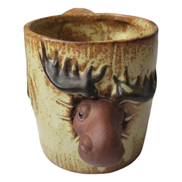 Vintage Novelty 3-D Moose Through Tree Trunk Stoneware Farm Gorp Mug - Picture 1 of 7